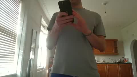 Snapshot of frenchbdmaninlondon chatting on 01/07/26, 01:13 Horny Paul online show from 01/07/26, 01:13