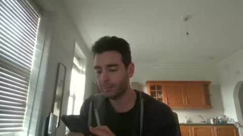 Snapshot of frenchbdmaninlondon chatting on 01/16/26, 01:04 Horny Paul online show from 01/16/26, 01:04