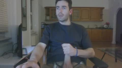 Snapshot of frenchbdmaninlondon chatting on 01/31/26, 09:02 Horny Paul online show from 01/31/26, 09:02