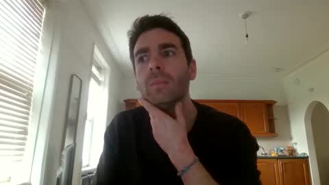 Snapshot of frenchbdmaninlondon chatting on 02/15/26, 01:31 Horny Paul online show from 02/15/26, 01:31