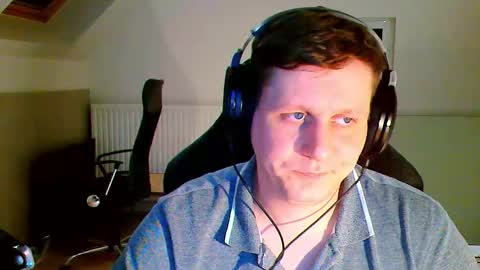 Snapshot of frenchfrieswithmayo chatting on 10/17/25, 05:15 French fries online show from 10/17/25, 05:15