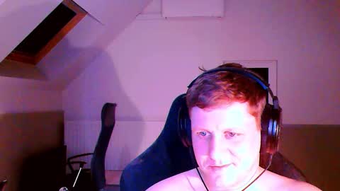 Snapshot of frenchfrieswithmayo chatting on 10/18/25, 08:09 French fries online show from 10/18/25, 08:09