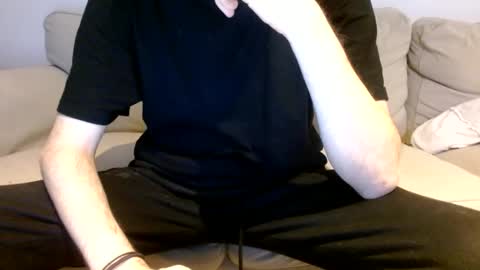 Snapshot of frenchms chatting on 01/10/25, 09:53 frenchms online show from 01/10/25, 09:53