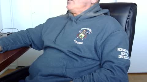 Snapshot of frenchrickdaddy chatting on 01/24/25, 09:05 Rick online show from 01/24/25, 09:05