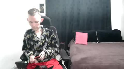 Snapshot of frenchroulette chatting on 01/03/25, 11:14 Thomas y Sophia online show from 01/03/25, 11:14