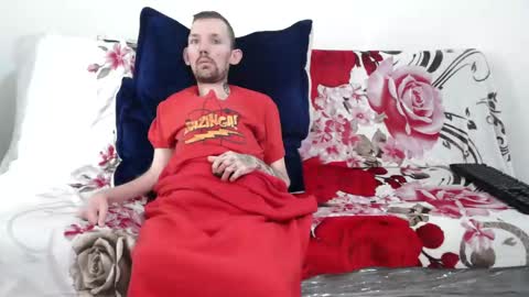 Snapshot of frenchroulette chatting on 02/05/26, 08:46 Thomas y Sophia online show from 02/05/26, 08:46