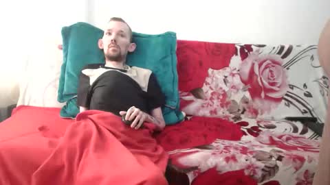 Snapshot of frenchroulette chatting on 03/15/26, 08:37 Thomas y Sophia online show from 03/15/26, 08:37