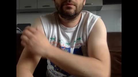 frenchy_from_paris online show from 05/08/26, 12:43