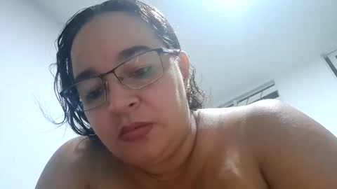 fresa_salvaje11 online show from 10/10/25, 06:23