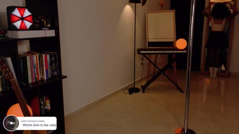 Vale online show from 03/02/26, 02:58