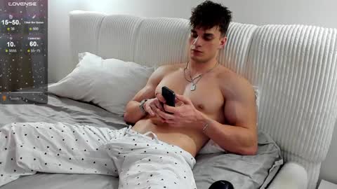 Snapshot of fresh_b1ood chatting on 01/30/25, 06:10 Alex or Andrzej online show from 01/30/25, 06:10