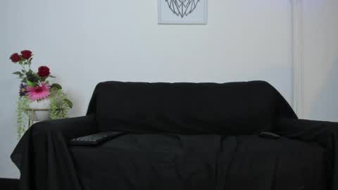 fresitalove01 online show from 04/20/26, 02:09