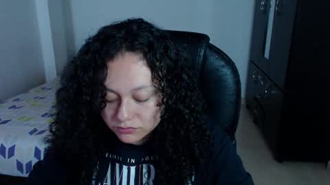 Louise  online show from 01/14/25, 04:36