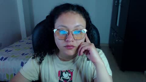 Louise  online show from 01/23/25, 06:39