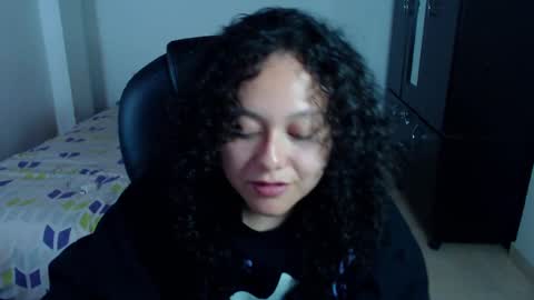 Louise  online show from 02/23/25, 07:11