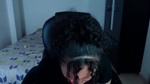 Louise  online show from 03/05/25, 04:24