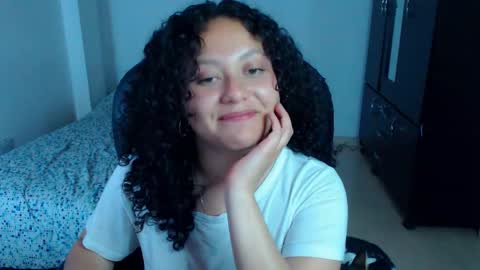 Louise  online show from 09/09/25, 04:56