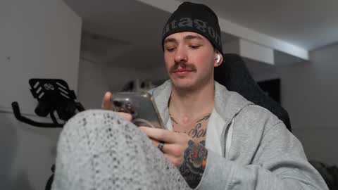 cameron online show from 03/10/25, 07:18