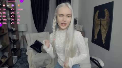 Freya online show from 02/12/26, 07:09