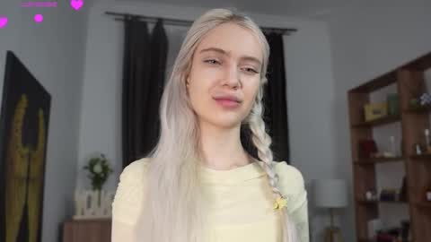 Freya online show from 03/20/26, 07:41