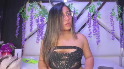 Freya online show from 04/28/26, 03:33