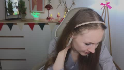 Snapshot of freya_nilsson chatting on 12/24/24, 03:58 Freya online show from 12/24/24, 03:58