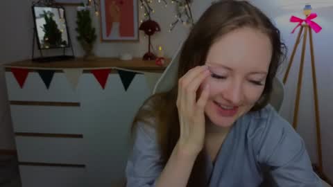 Snapshot of freya_nilsson chatting on 12/30/24, 09:37 Freya online show from 12/30/24, 09:37