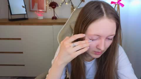 Snapshot of freya_nilsson chatting on 01/29/25, 12:13 Freya online show from 01/29/25, 12:13