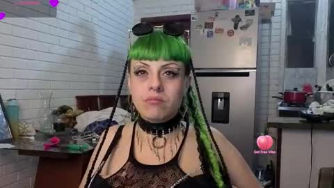 freyaa_sorceress online show from 10/03/25, 03:36