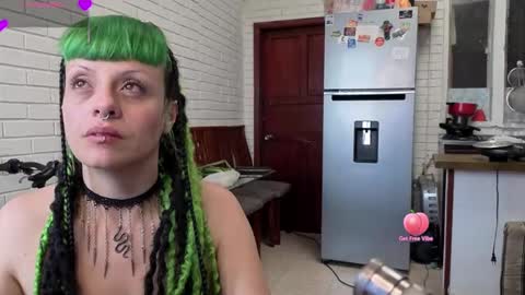 freyaa_sorceress online show from 10/04/25, 06:50