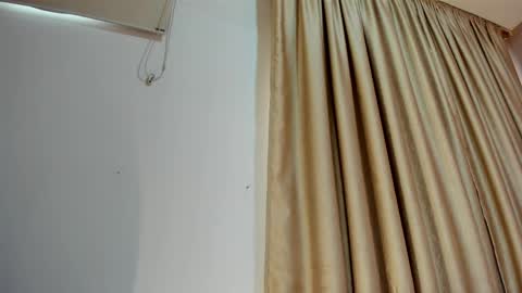 Freya Cameron online show from 04/15/26, 12:34