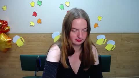 FreyaDak online show from 09/23/25, 05:05