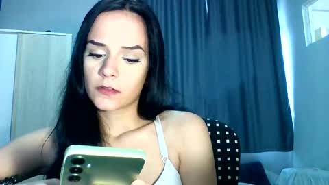 Snapshot of freyagoddess109616 chatting on 12/08/24, 01:03 Freya online show from 12/08/24, 01:03
