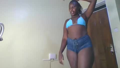Snapshot of freyah_arie chatting on 02/22/26, 02:59 sly online show from 02/22/26, 02:59