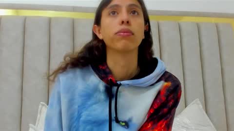 FREYA online show from 12/01/25, 01:16