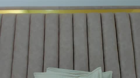 FREYA online show from 12/17/25, 02:34