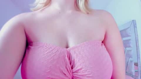 aura online show from 02/22/26, 01:51