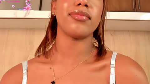 Snapshot of frida_kiroga chatting on 06/30/26, 07:59 Frida Kiroga online show from 06/30/26, 07:59