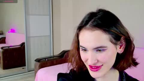 Frida online show from 12/28/24, 02:01