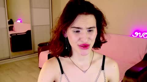 Frida online show from 01/24/25, 10:41