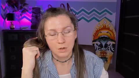 Snapshot of fridatander chatting on 03/03/25, 12:16 Frida Tander online show from 03/03/25, 12:16