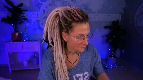 Frida Tander online show from 02/23/26, 09:17