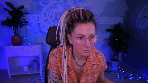 Frida Tander online show from 02/26/26, 05:50