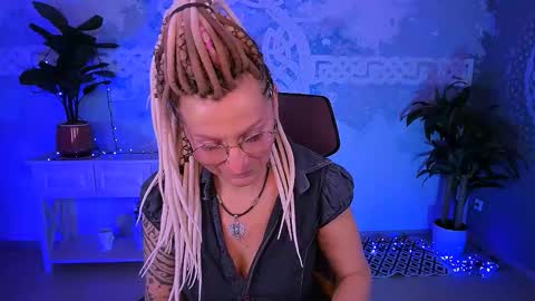 Frida Tander online show from 03/21/26, 08:19