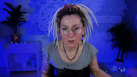 Frida Tander online show from 04/14/26, 05:24