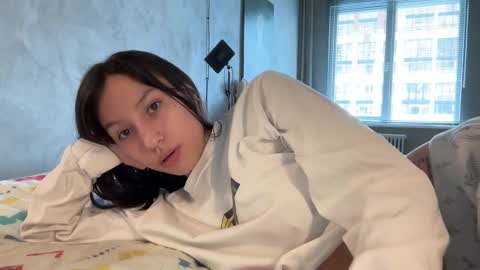 Snapshot of friend_foryou chatting on 02/22/25, 09:45 Lina online show from 02/22/25, 09:45