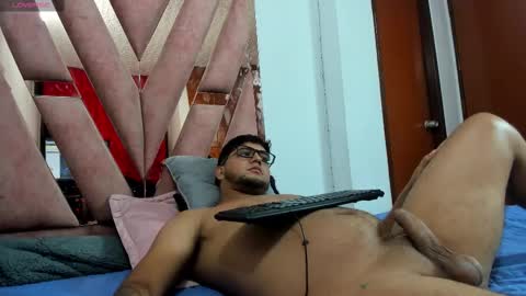 Carolina and Robert online show from 02/08/26, 04:38