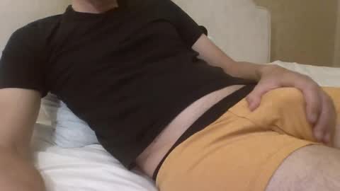 Snapshot of friendly_frank_18 chatting on 07/14/26, 12:57 friendly_frank_18 online show from 07/14/26, 12:57