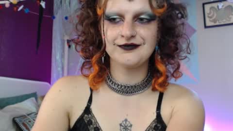 Snapshot of friskyflowers chatting on 09/20/25, 05:58 cherry online show from 09/20/25, 05:58