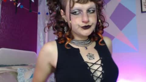Snapshot of friskyflowers chatting on 10/15/25, 02:11 cherry online show from 10/15/25, 02:11